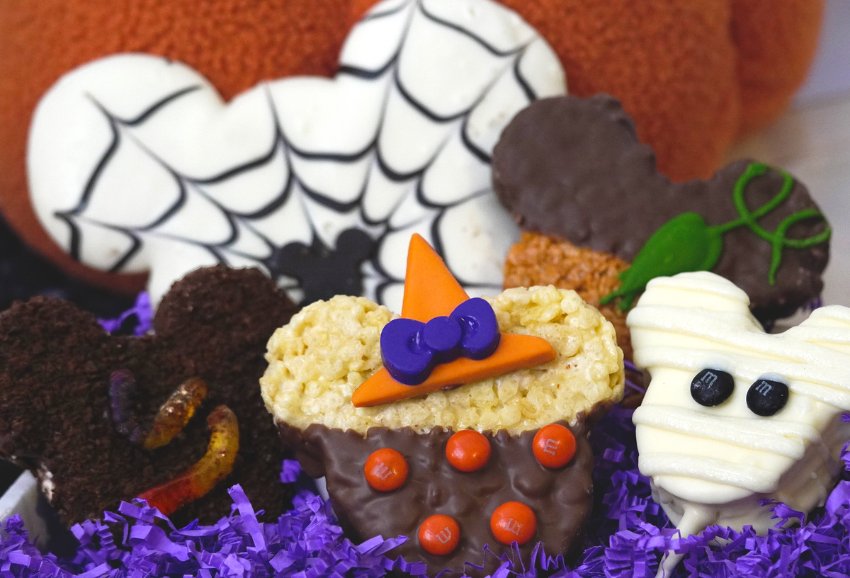 Spooktacular Halloween Cookie and Krispie Box